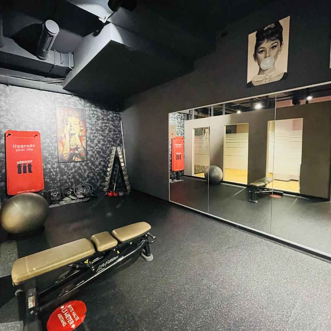 de_Gyms_CleverFitHamburgNiendorf_5