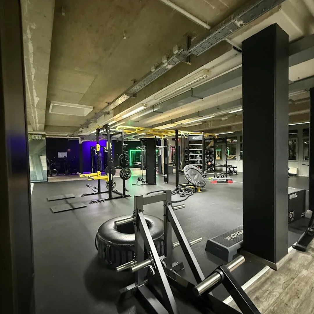 de_Gyms_EasyFitnessHamburgAltona_0