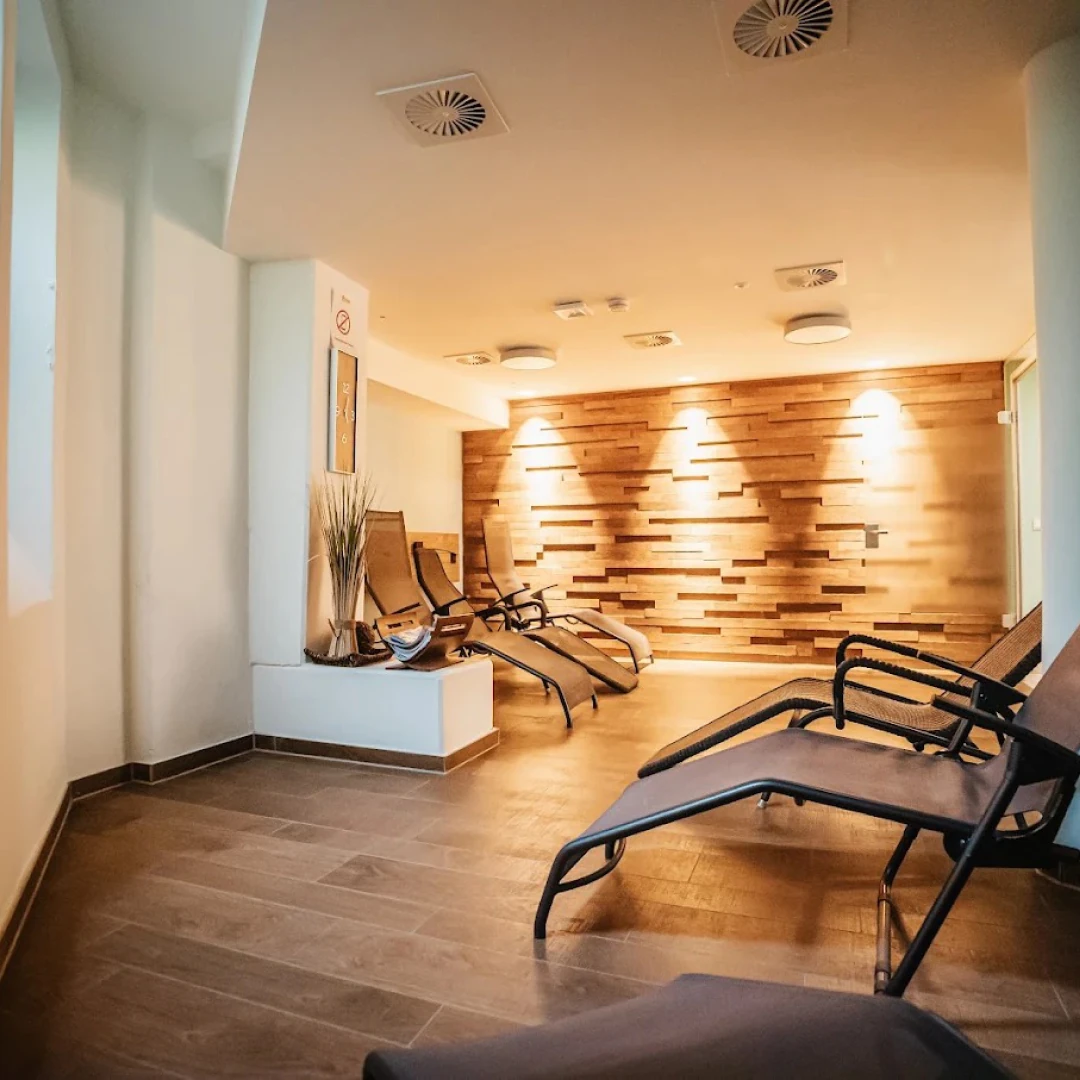 de_Gyms_EtvStudioBundesstraße_5