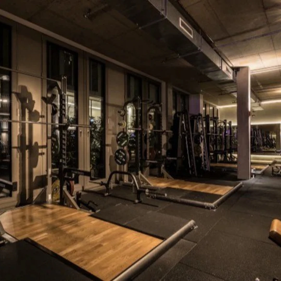 DE_Gyms_FitnessFirstHamburgAlsterufer_1