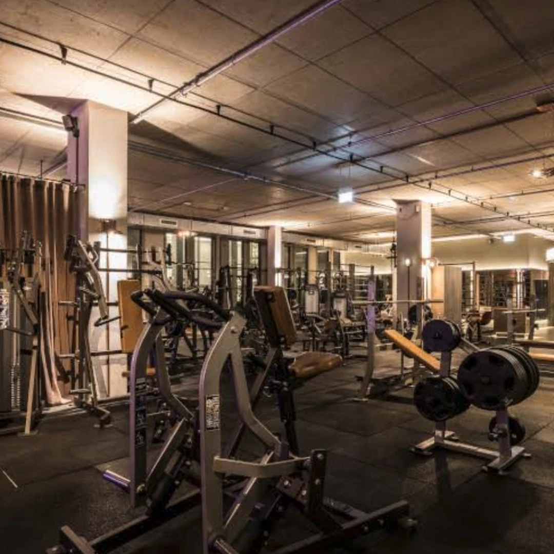 de_Gyms_FitnessFirstHamburgAlsterufer_0