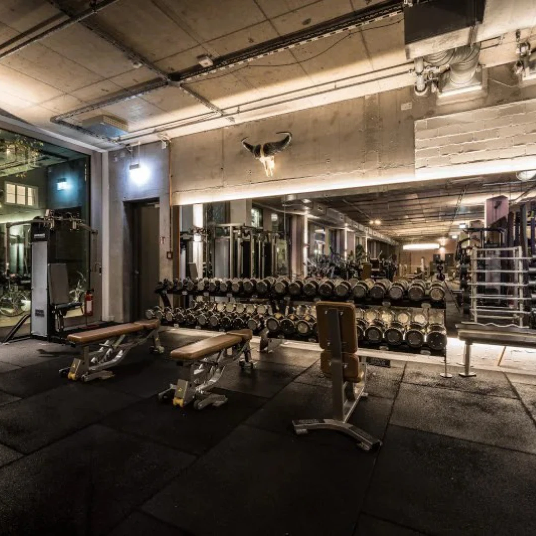 de_Gyms_FitnessFirstHamburgAlsterufer_1