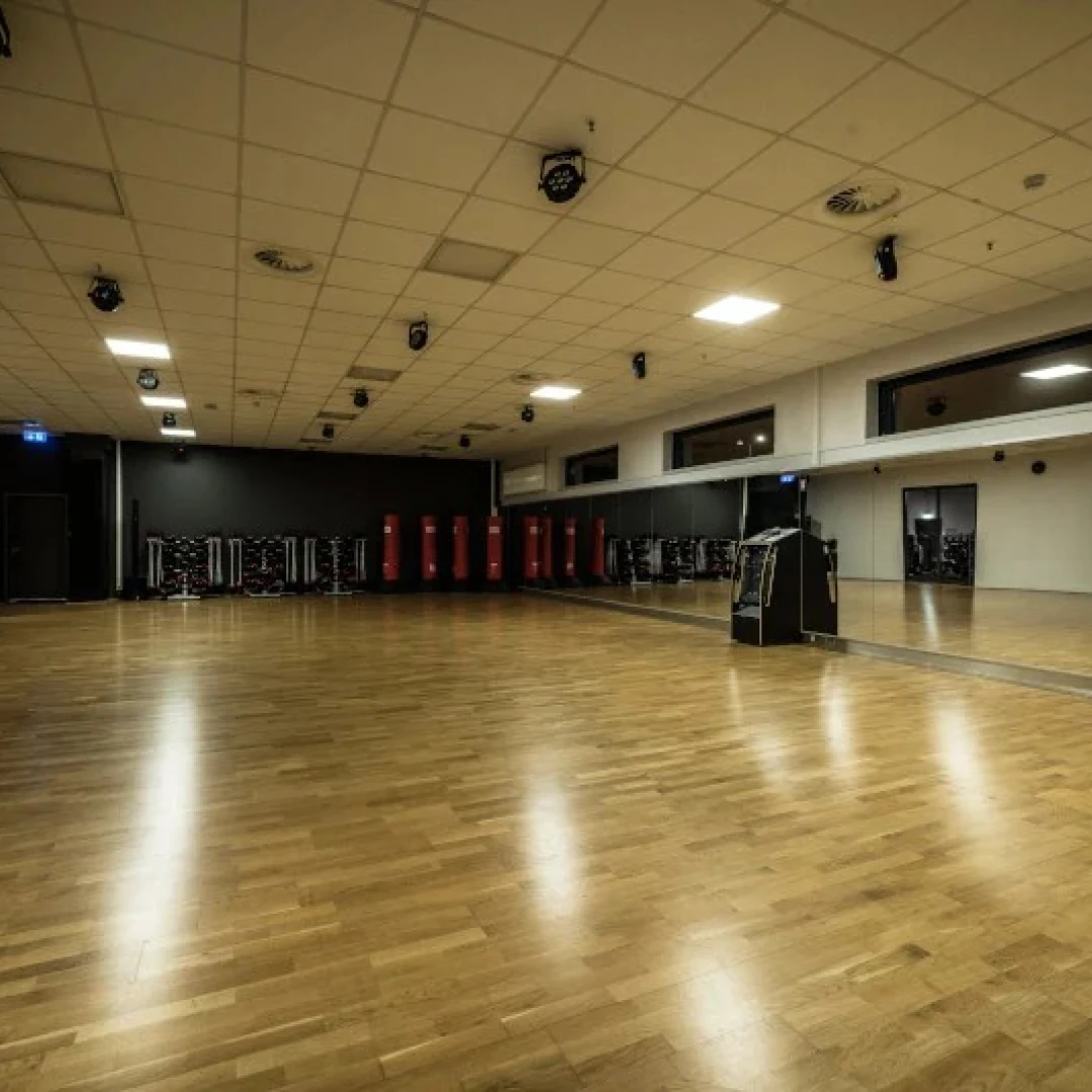 de_Gyms_FitnessFirstHamburgAltona_1