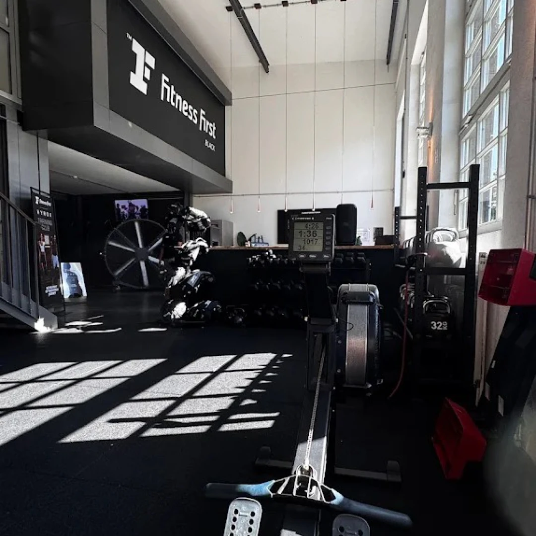 de_Gyms_FitnessFirstHamburgEppendorfStraßenbahnring_3