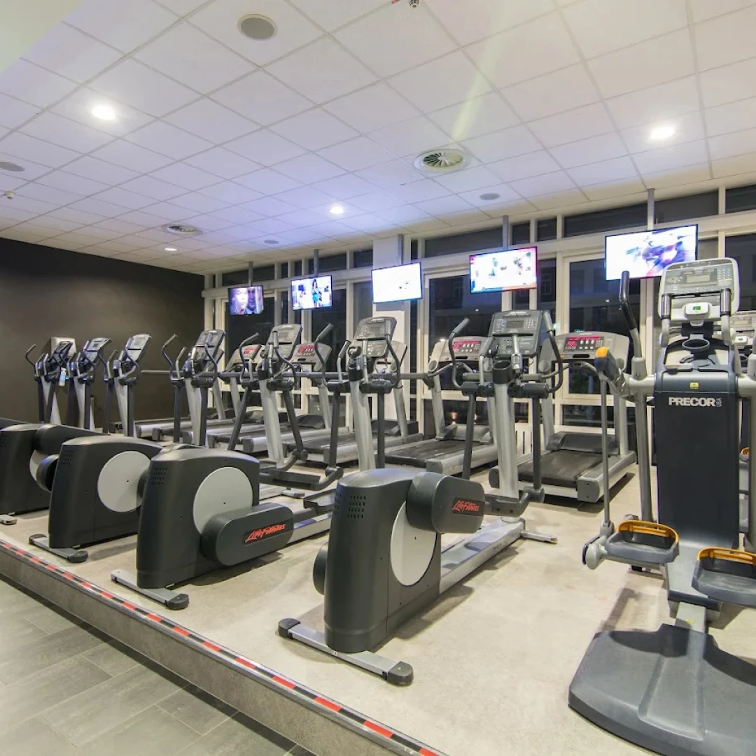de_Gyms_FitnessFirstHamburgEppendorf_1