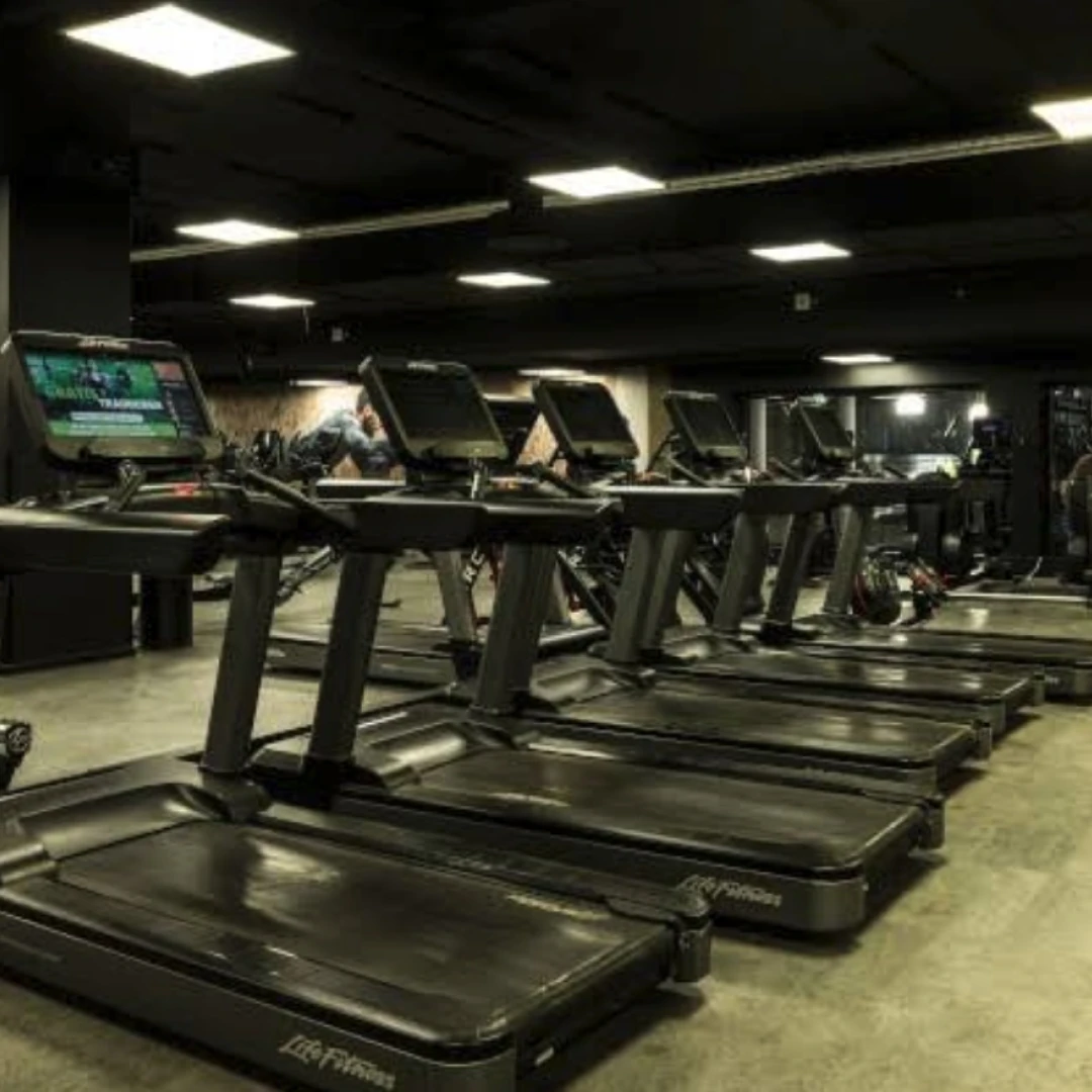 de_Gyms_FitnessFirstHamburgLangenhorn_3