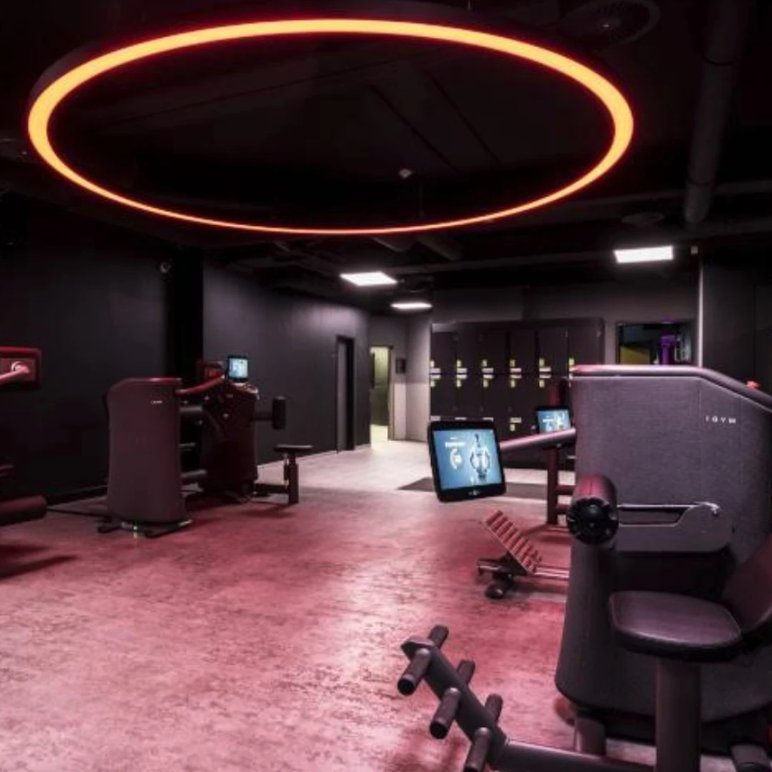 de_Gyms_FitnessFirstHamburgLüneburgerTor_3