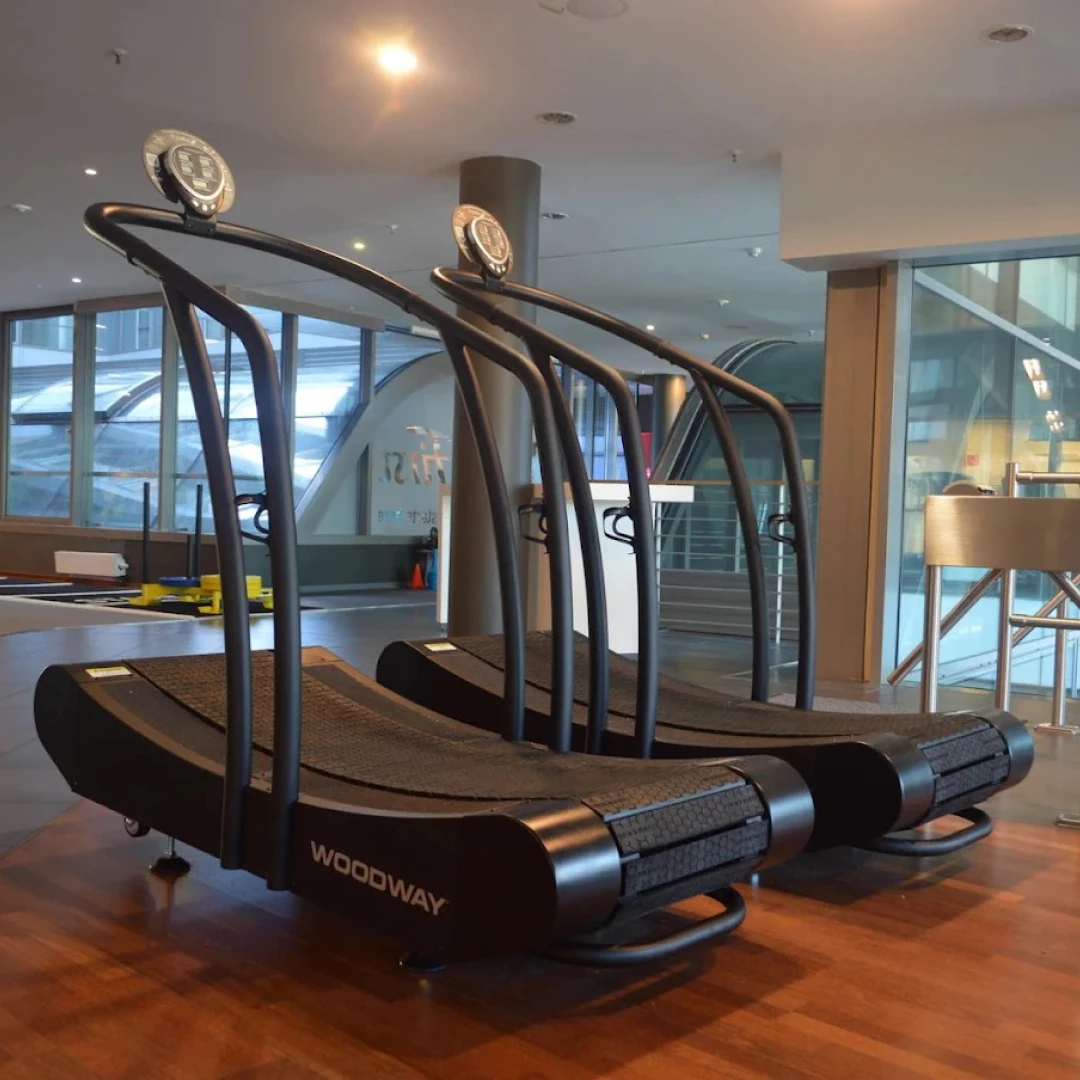 de_Gyms_FitnessFirstHamburgMitteJungfernstieg_3