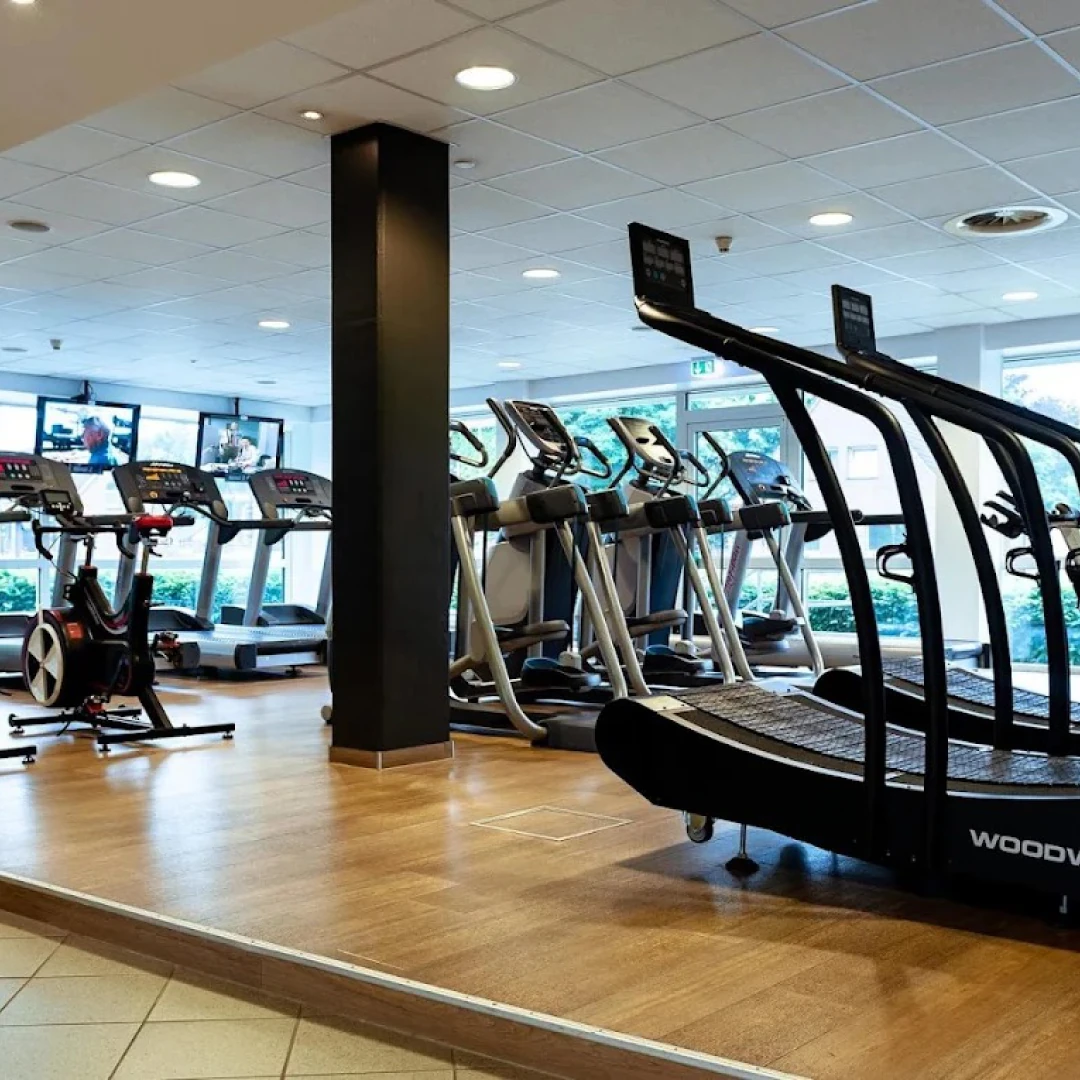 de_Gyms_FitnessFirstHamburgNiendorf_1