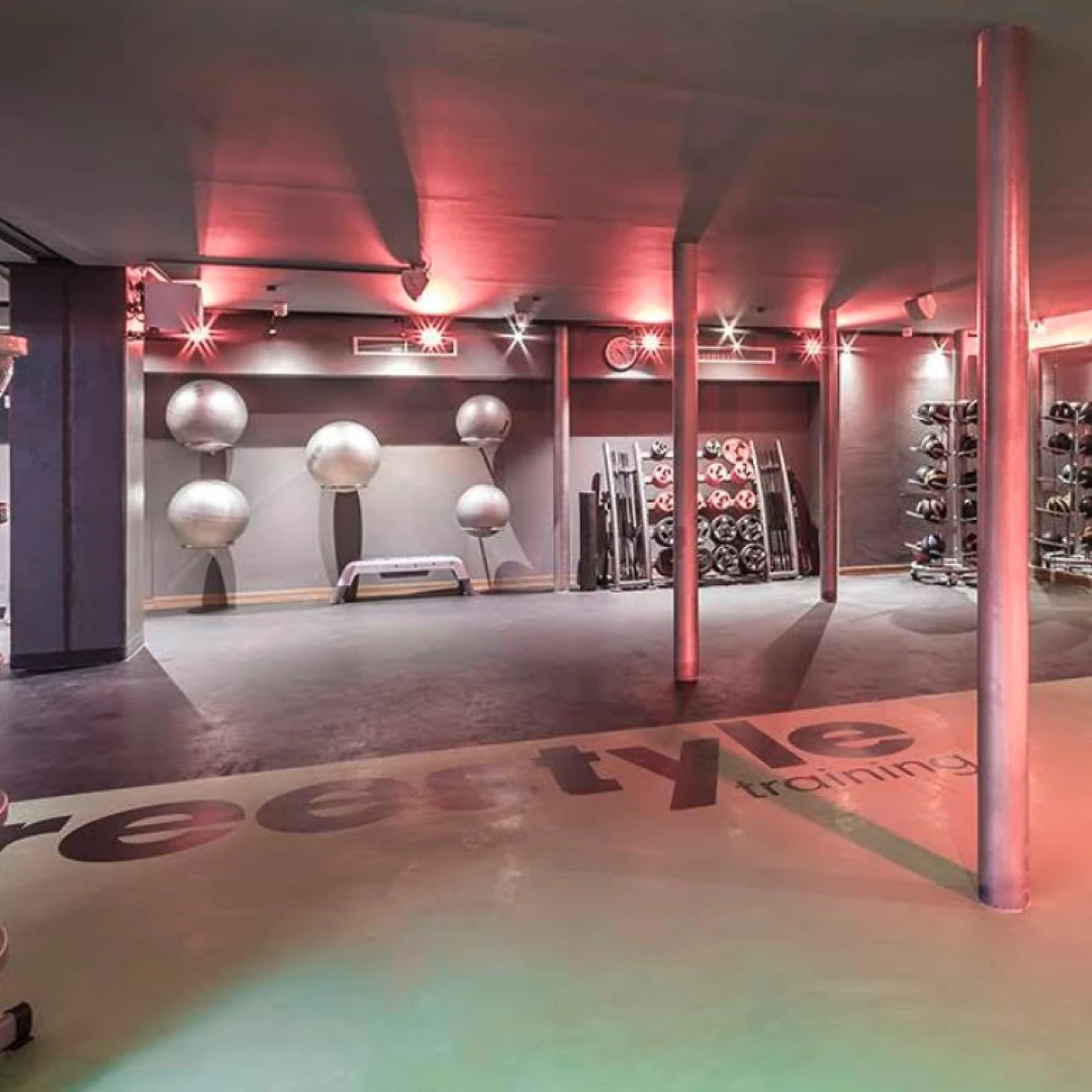 de_Gyms_FitnessFirstHamburgSt.Georg_1