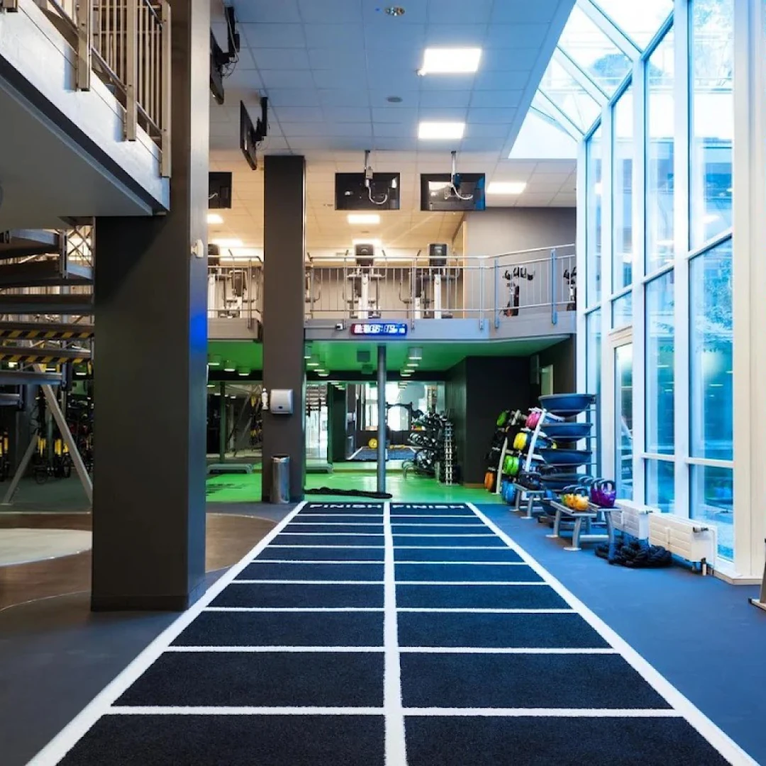 de_Gyms_FitnessFirstHamburgSt.Georg_2