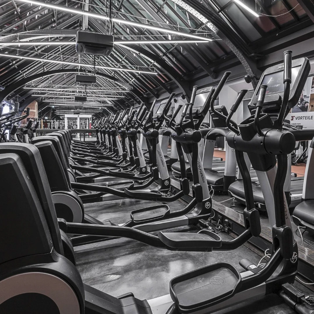 de_Gyms_FitnessFirstHamburgStephansplatz_3