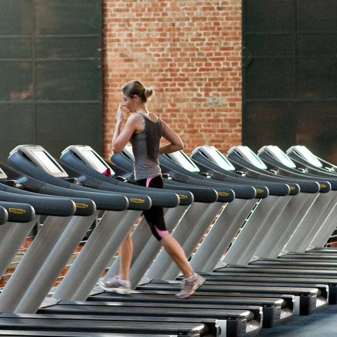 de_Gyms_HolmesPlaceHamburgBahrenfeld/altona_2