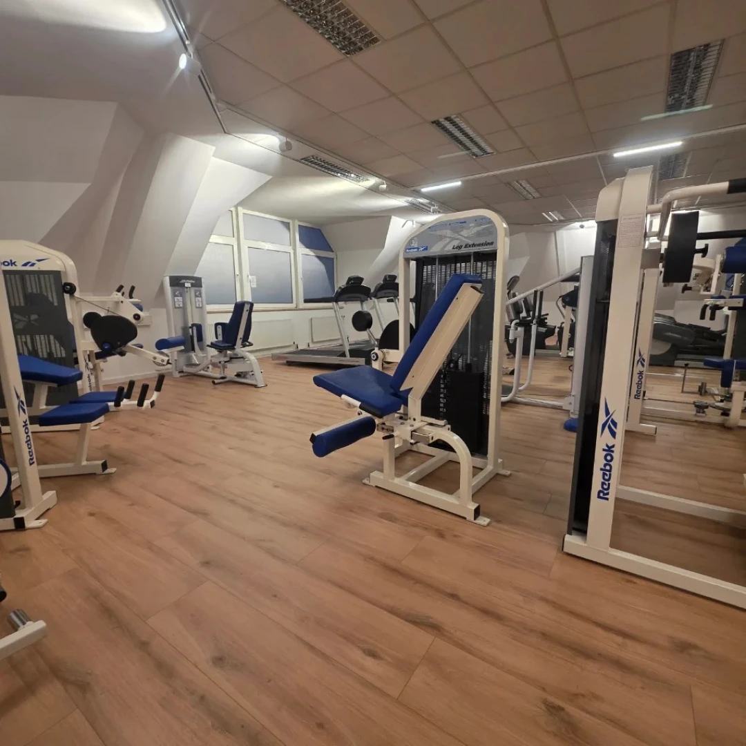 de_Gyms_LadyFitHamburgFitnessCenter_0