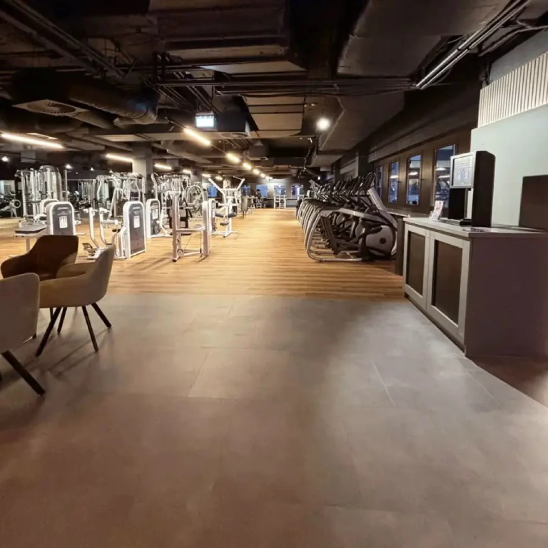 de_Gyms_LeFitHamburgAltona_4