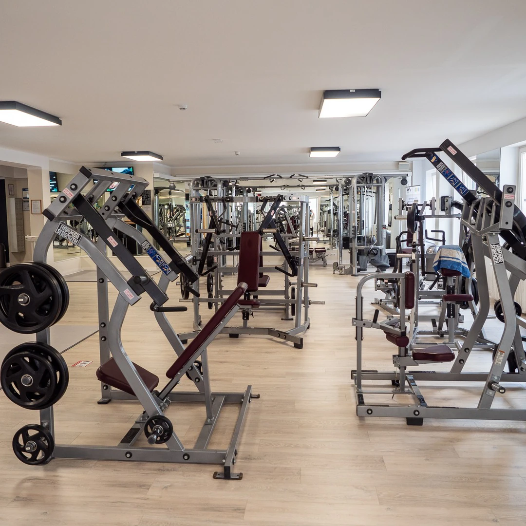 DE_Gyms_OnStageTrainingCenterAltona_1
