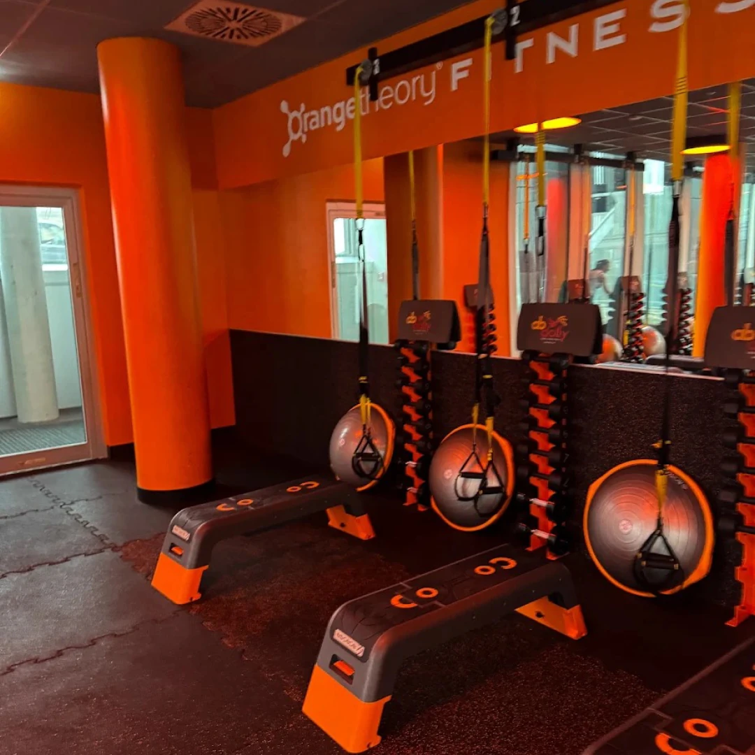 DE_Gyms_OrangetheoryFitnessHamburgMitte_1