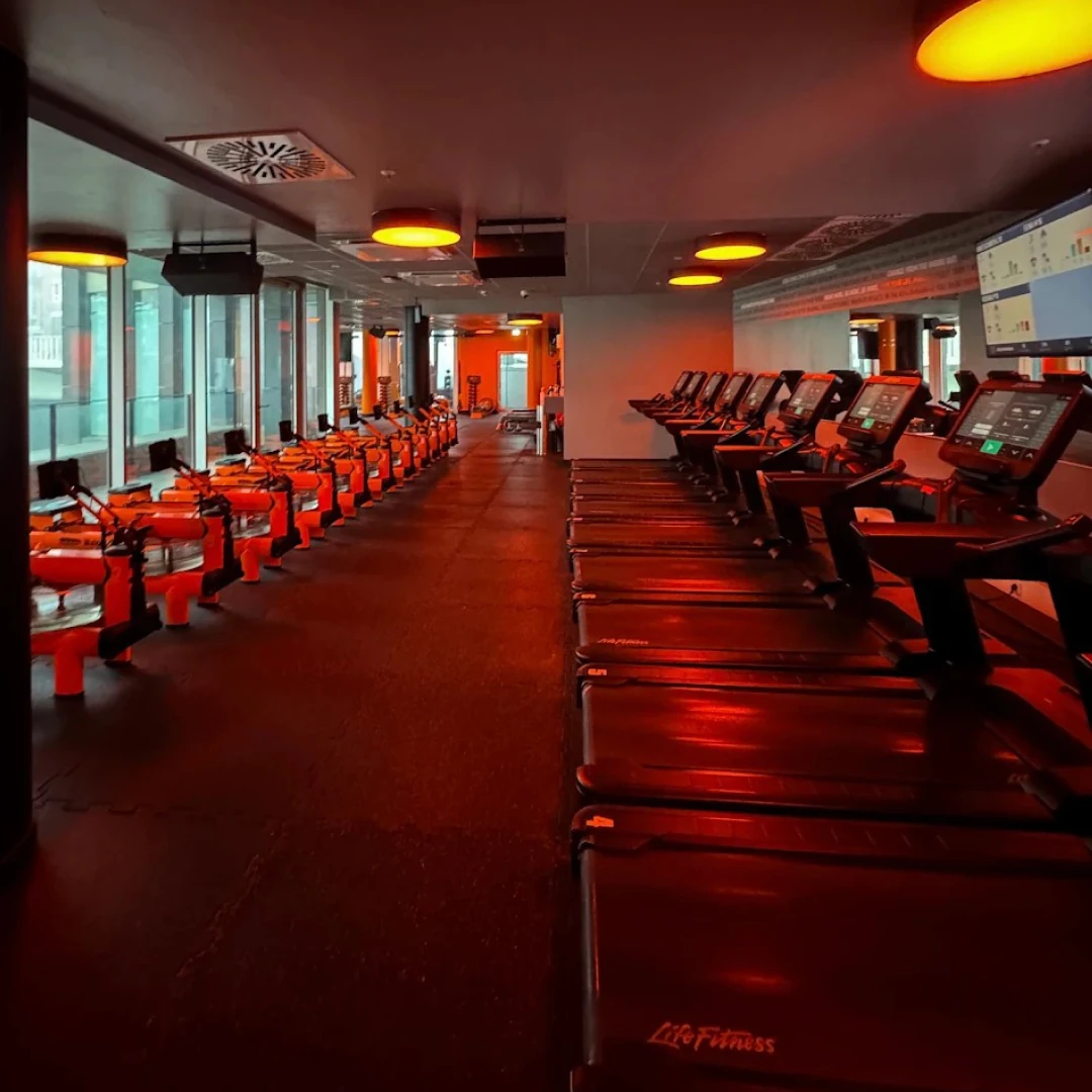 de_Gyms_OrangetheoryFitnessHamburgMitte_1