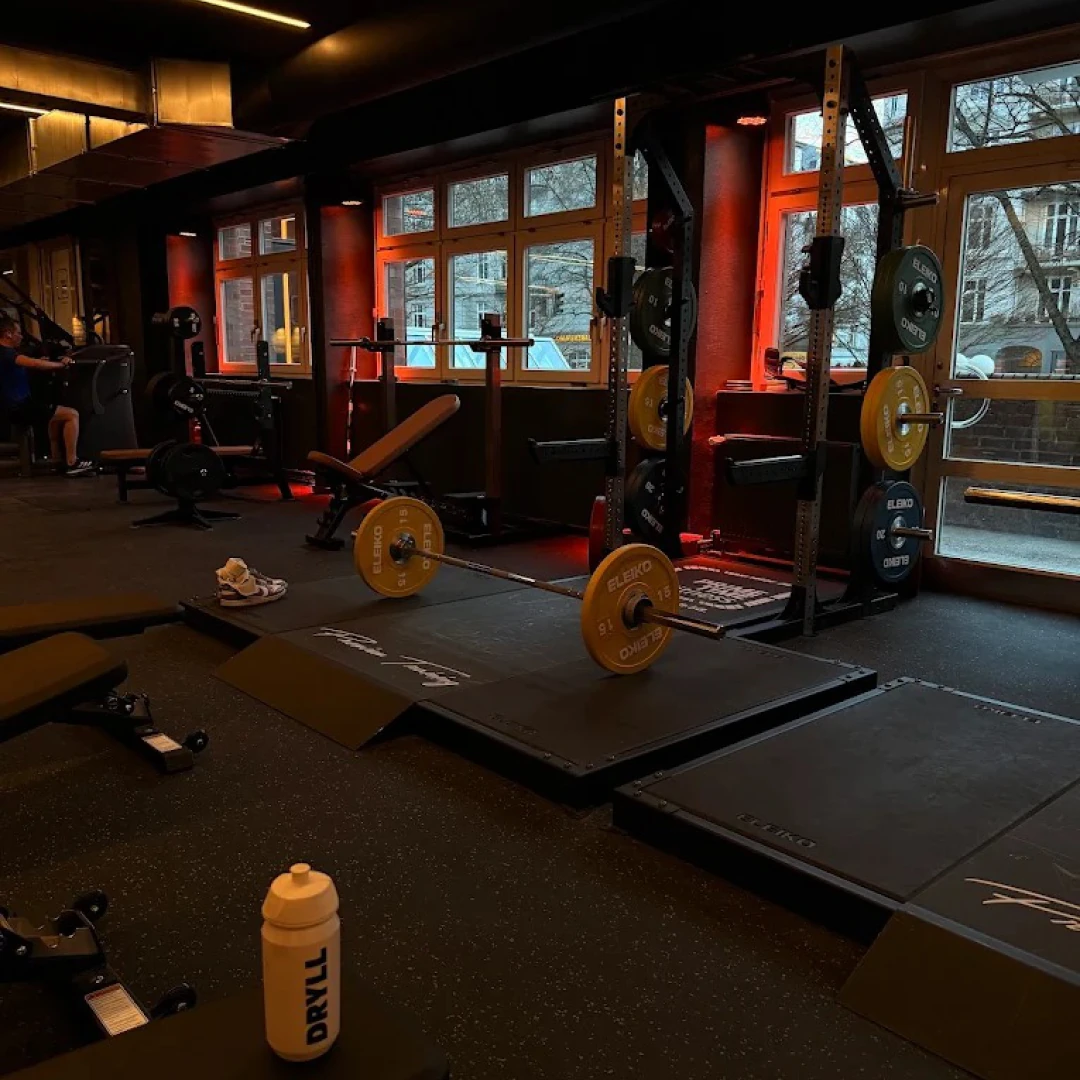 de_Gyms_PrimeTimeFitnessEppendorf_3