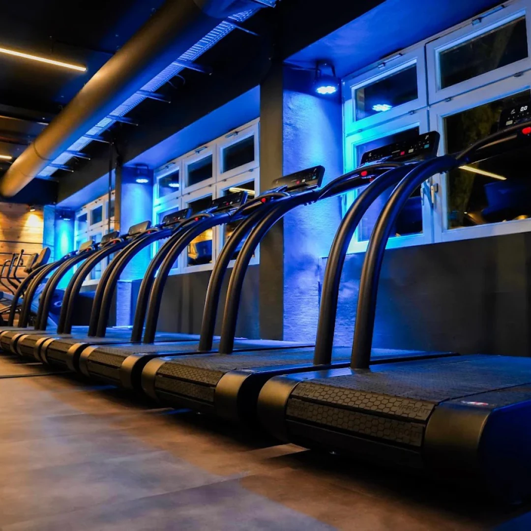 de_Gyms_PrimeTimeFitnessEppendorf_6