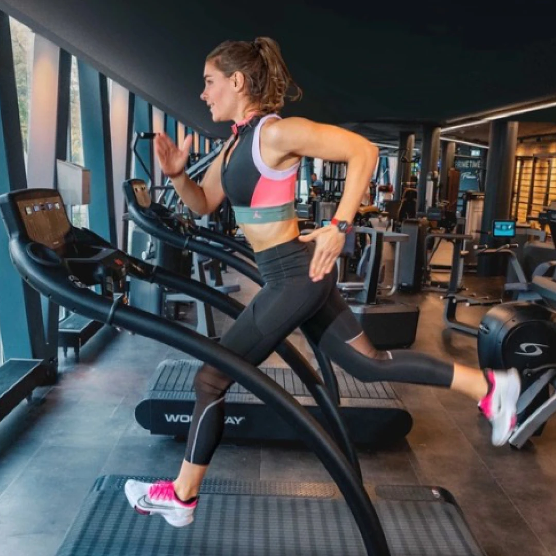 de_Gyms_PrimeTimeFitnessHamburgWinterhude_2