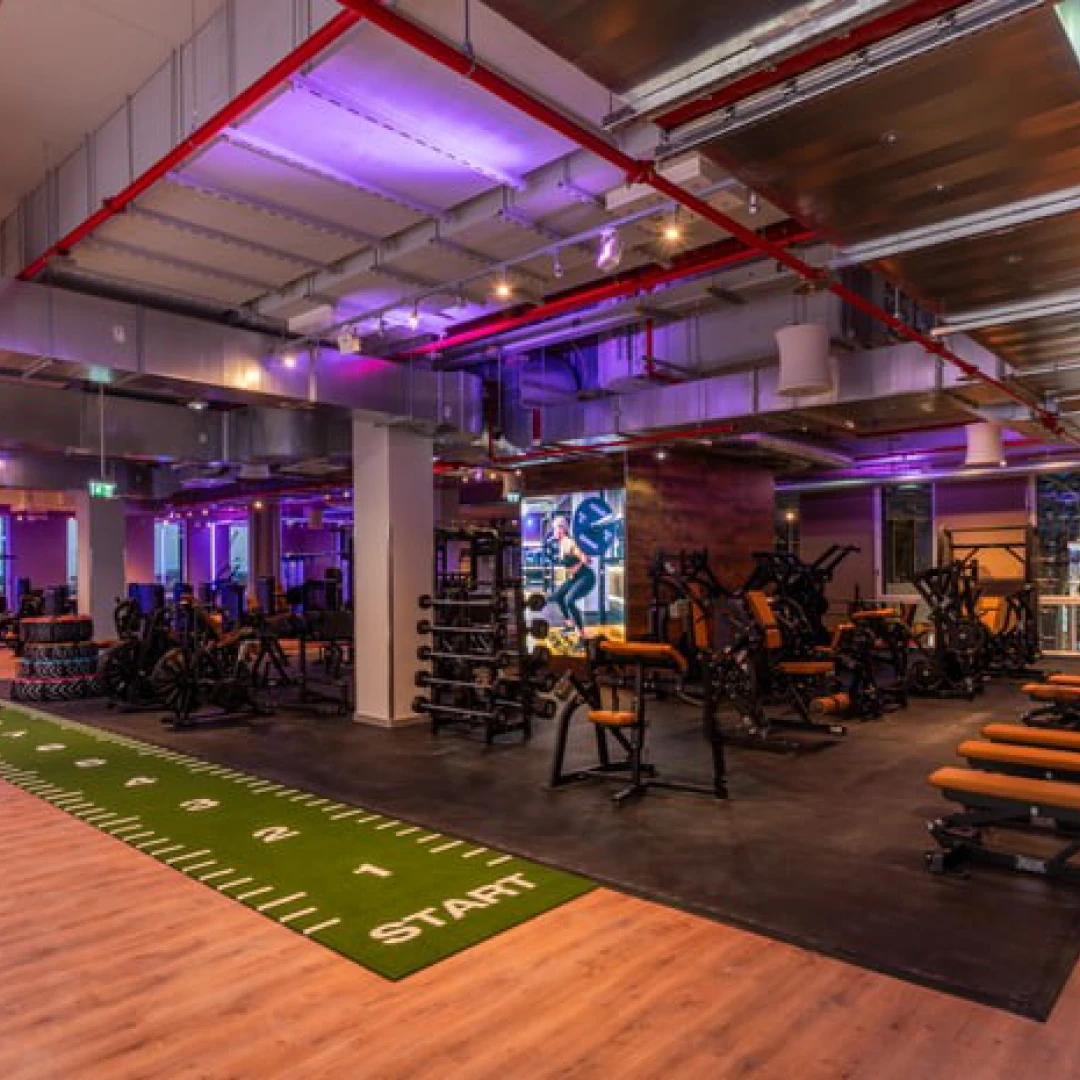 DE_Gyms_SportsClubHafenCity_1