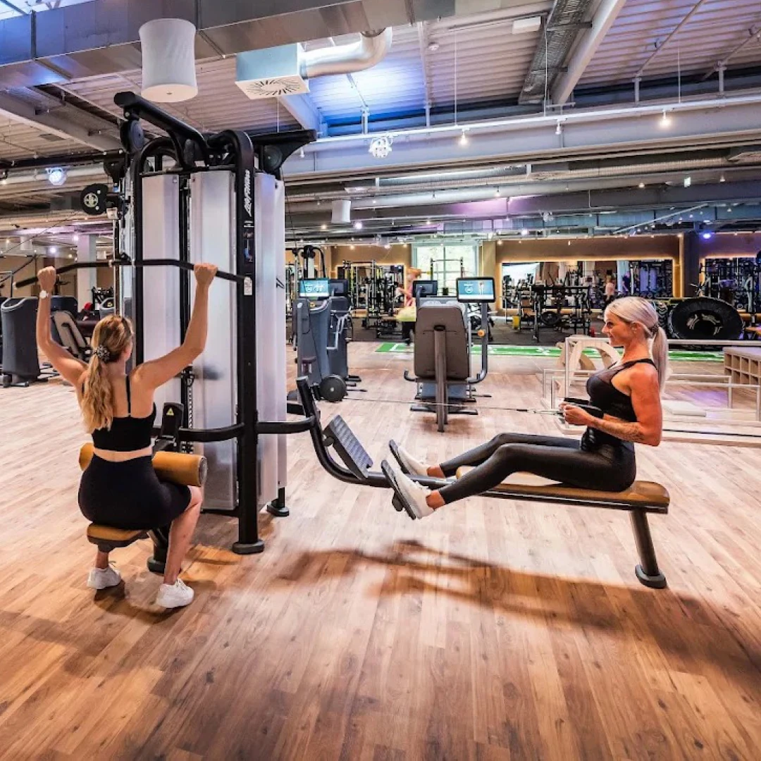 de_Gyms_SportsClubWandsbek_1
