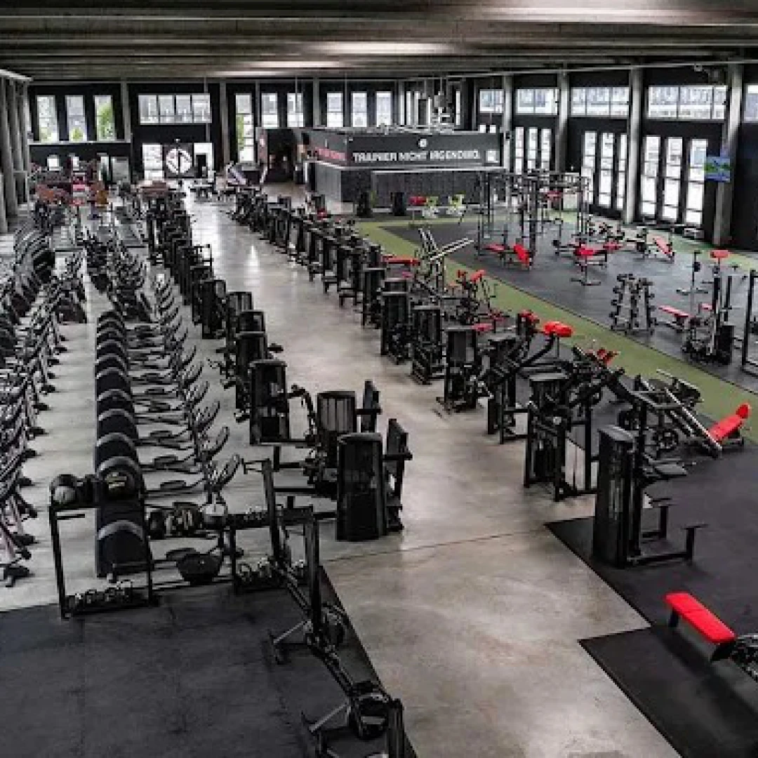 de_Gyms_AiFitnessKölnPoll_4