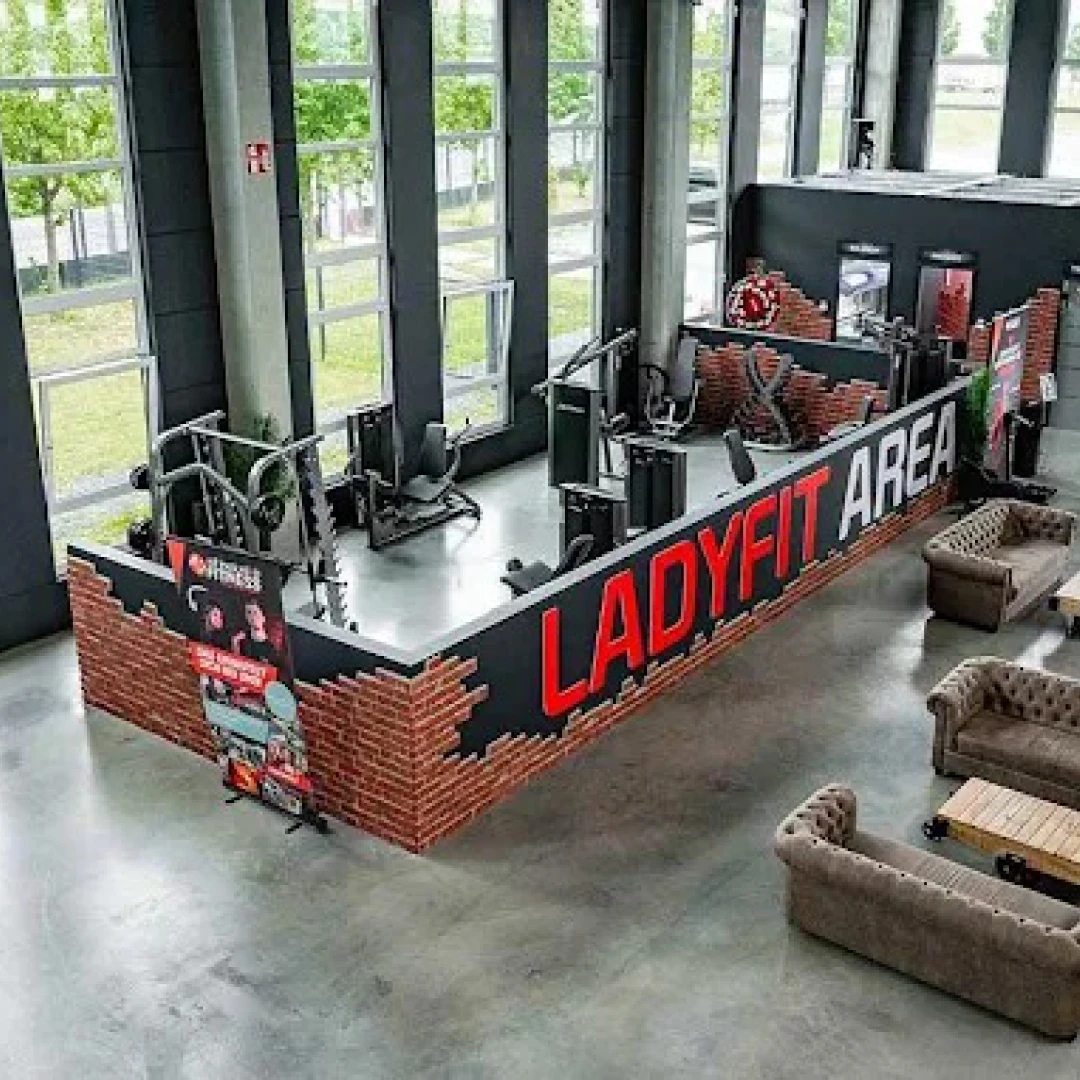 de_Gyms_AiFitnessKölnPoll_6