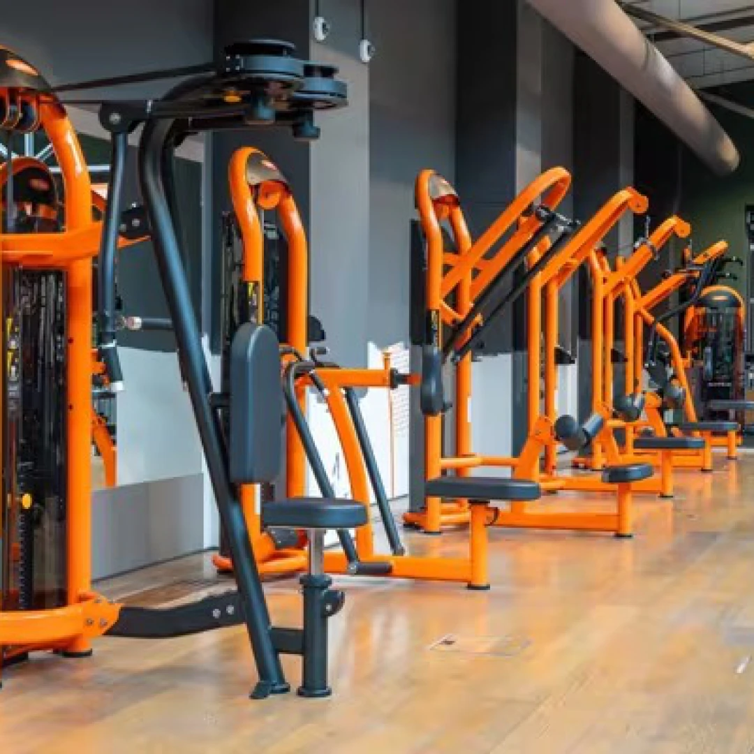 de_Gyms_BasicFitKöln_0