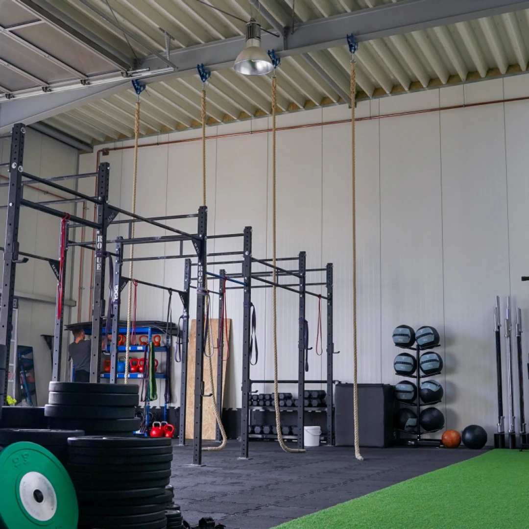 de_Gyms_CommunityFitnessBluePitKölnLövenich_1