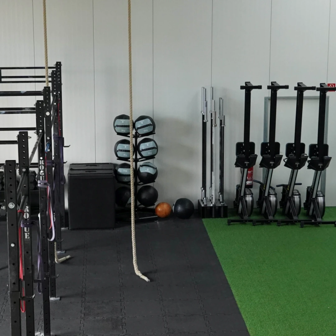 de_Gyms_CommunityFitnessBluePitKölnLövenich_5