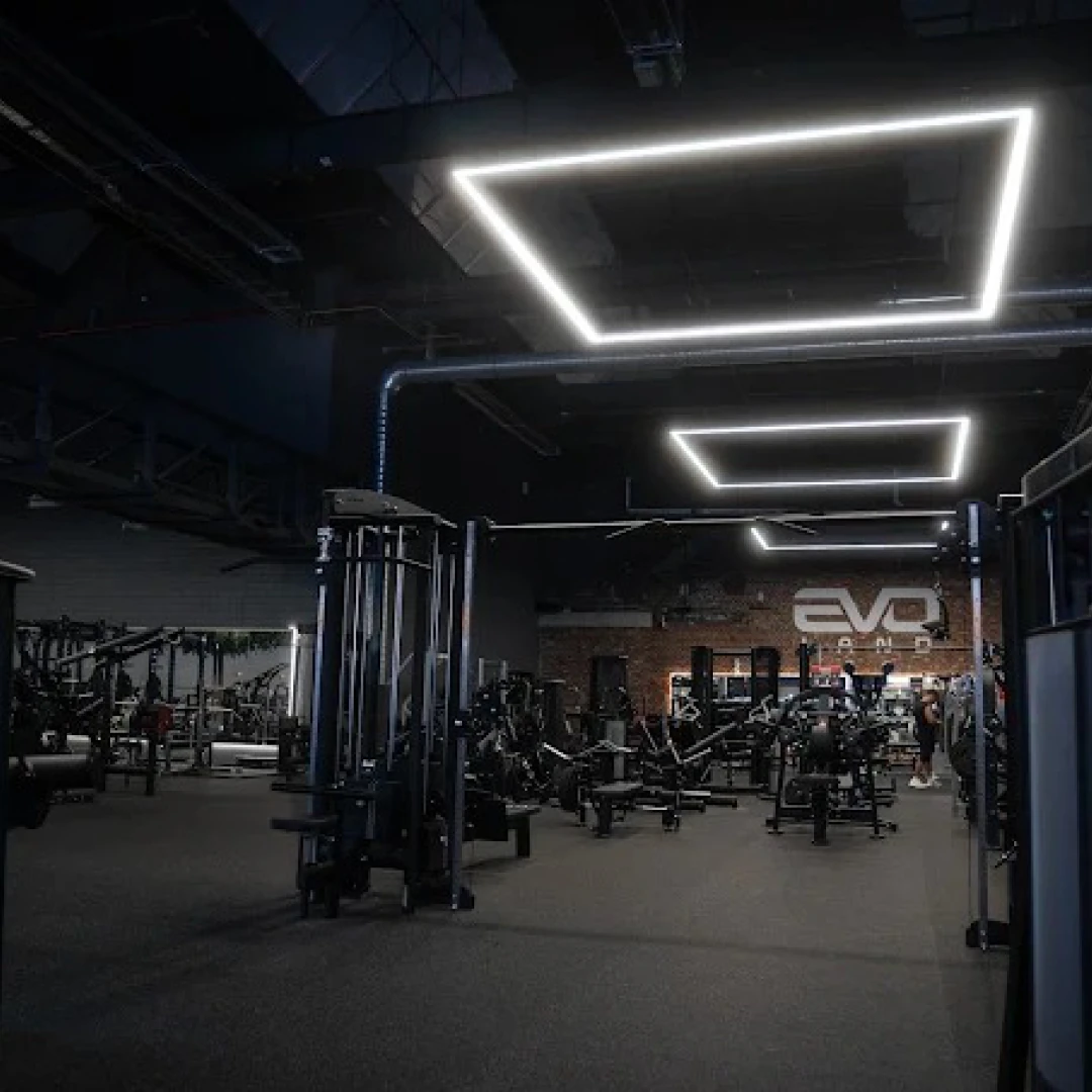 DE_Gyms_EvoLandKöln_1