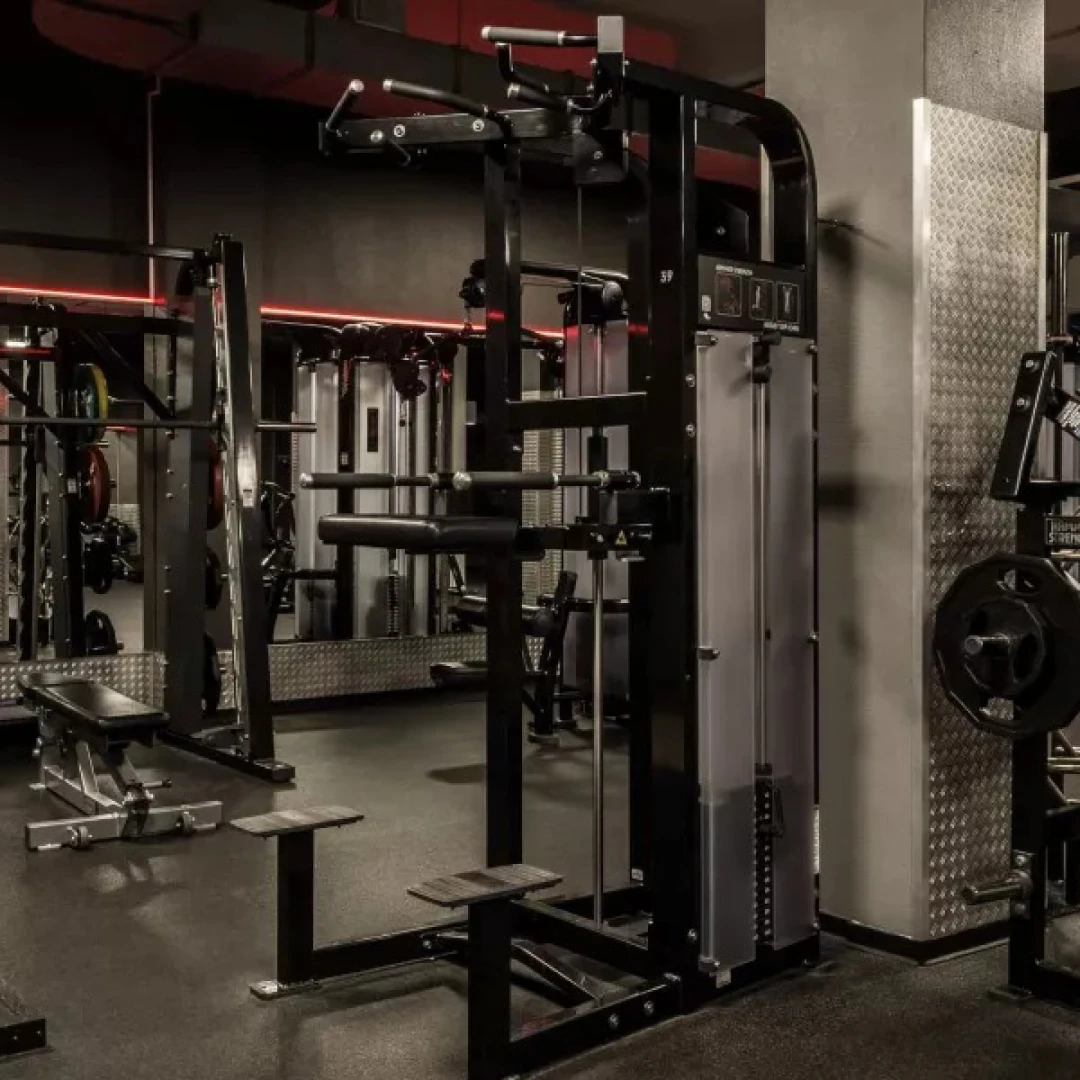 de_Gyms_FitnessFirstKölnBayenthal_0