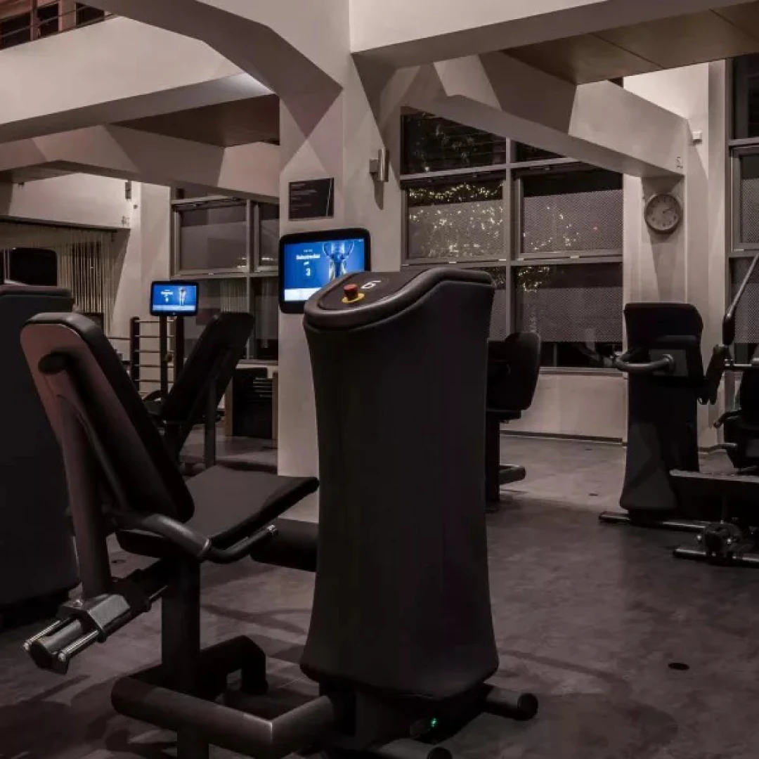 de_Gyms_FitnessFirstKölnBayenthal_4