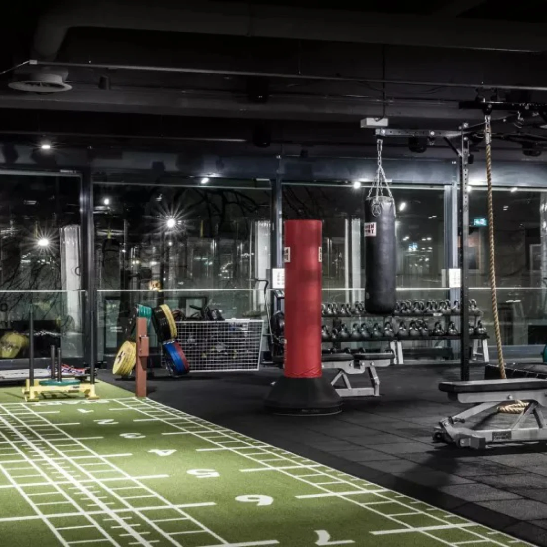de_Gyms_FitnessFirstKölnBreiteStraße_4