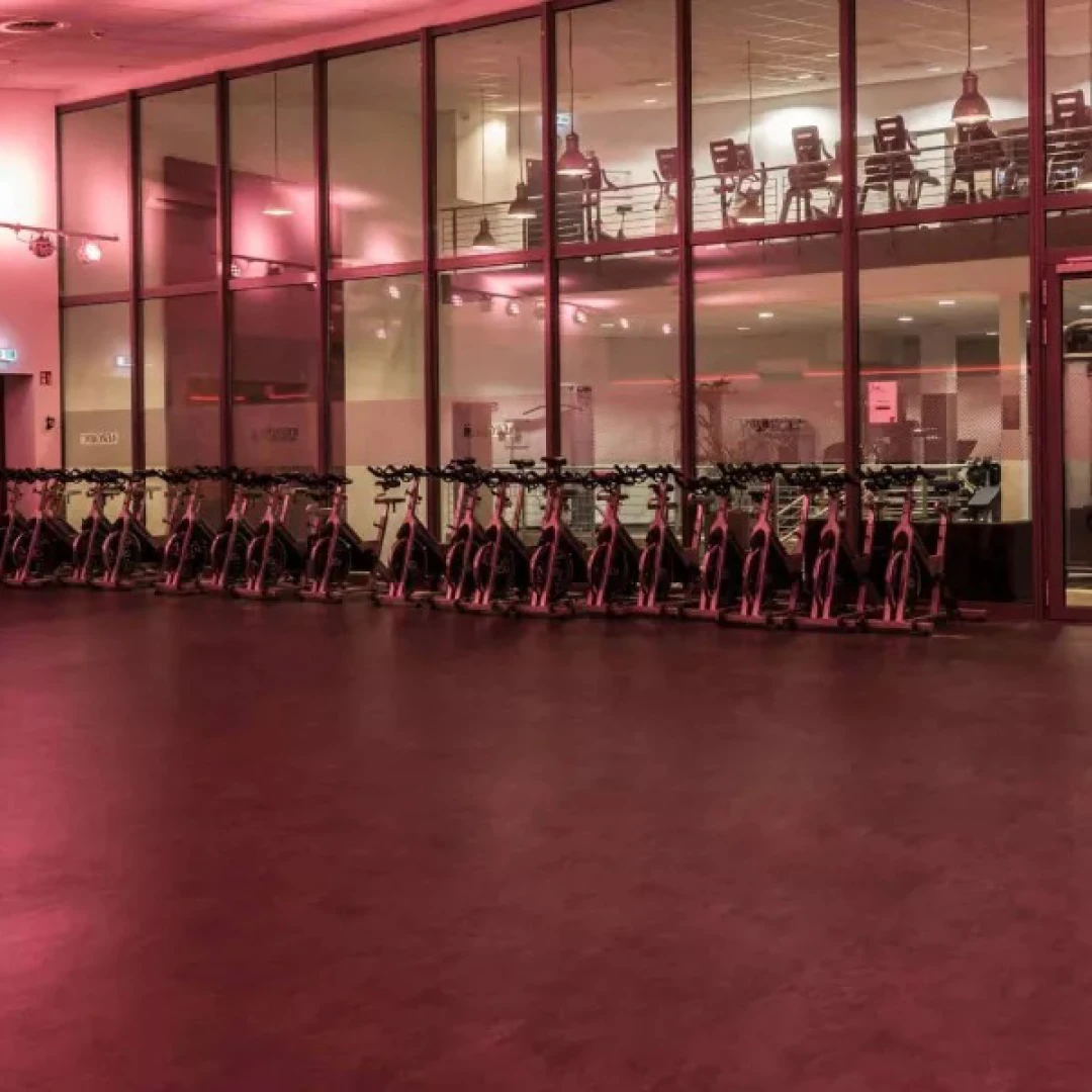 de_Gyms_FitnessFirstKölnSülz_6