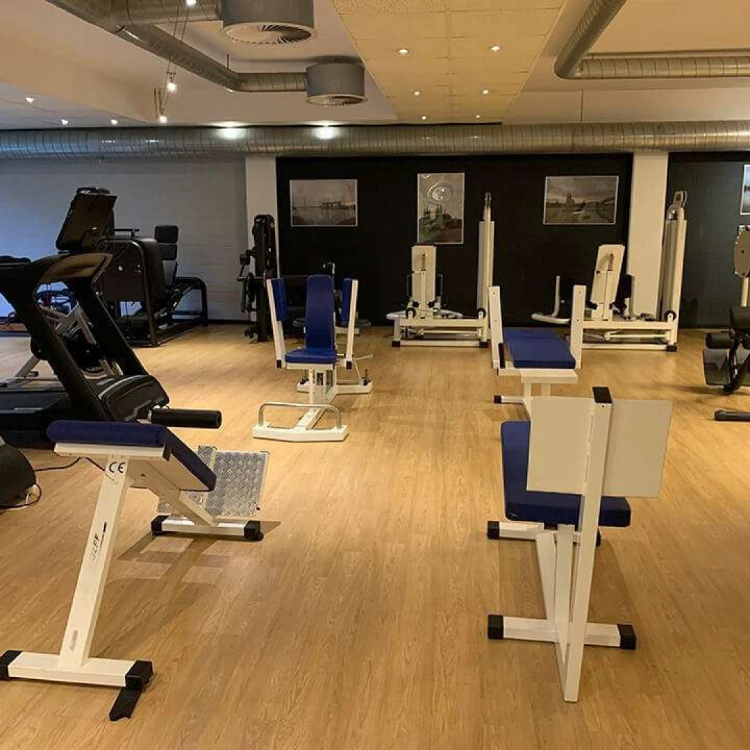 de_Gyms_FitnessStudioPesch_0