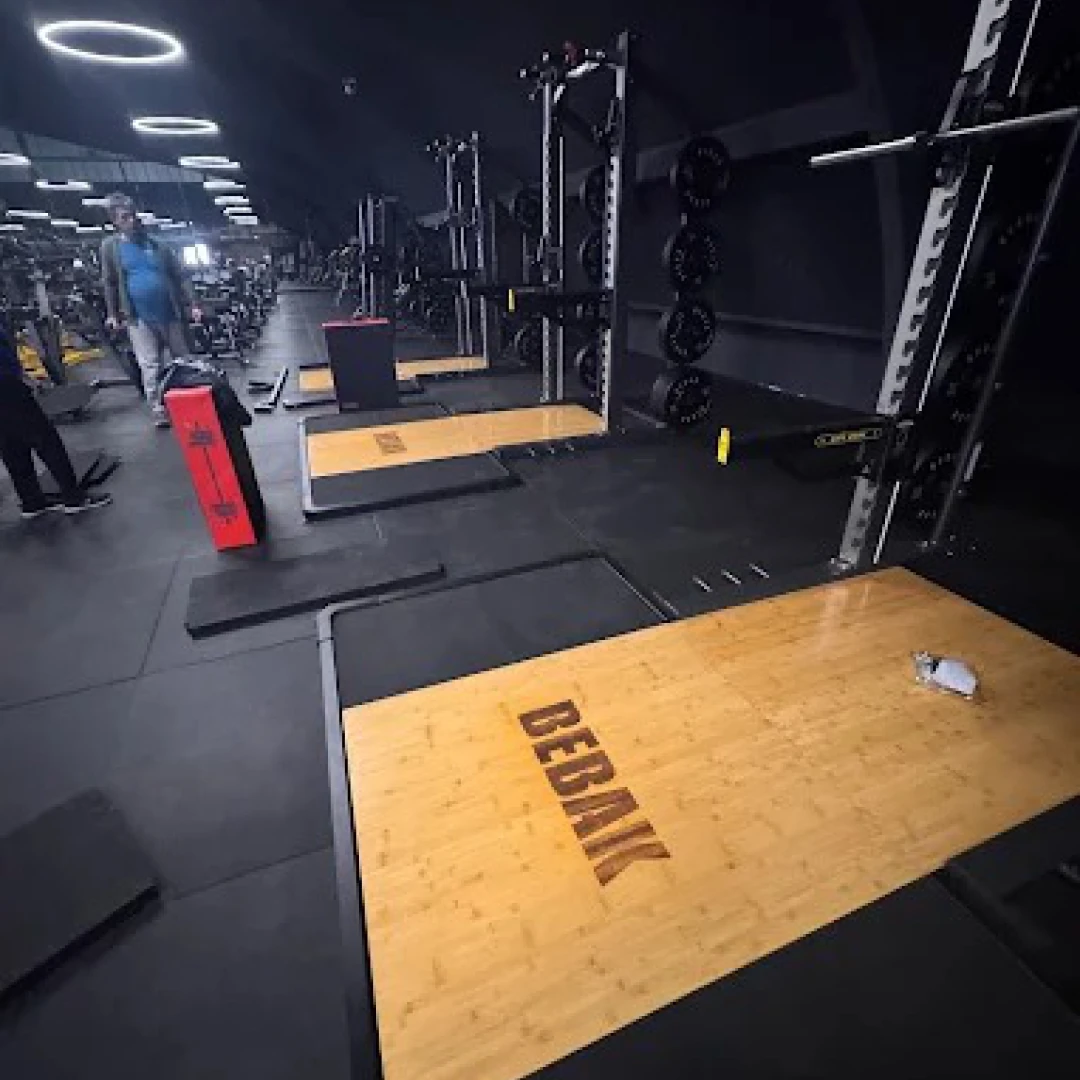 de_Gyms_HoistGymCologne_0