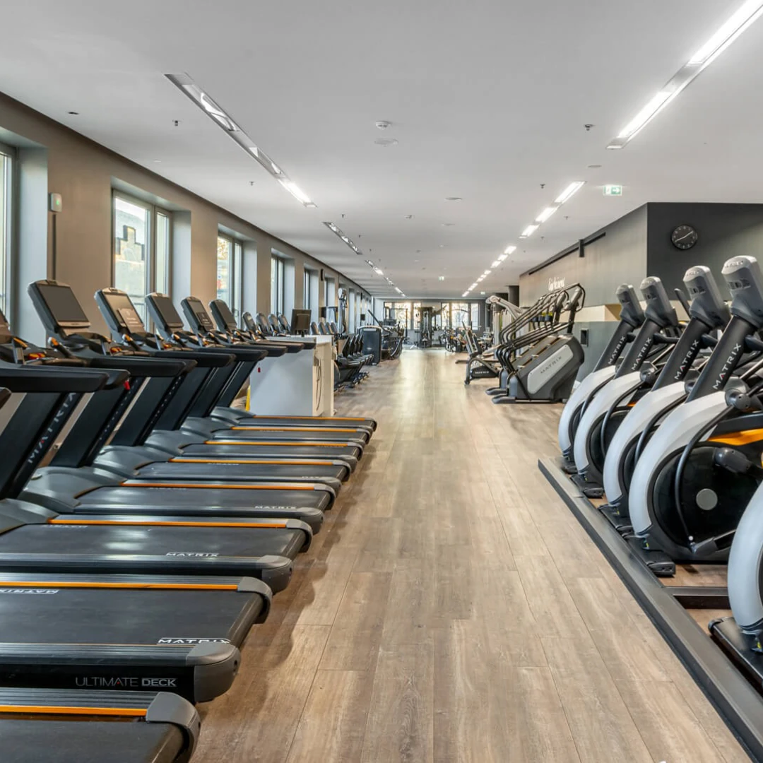 de_Gyms_HolmesPlaceKölnAmGürzenich_2