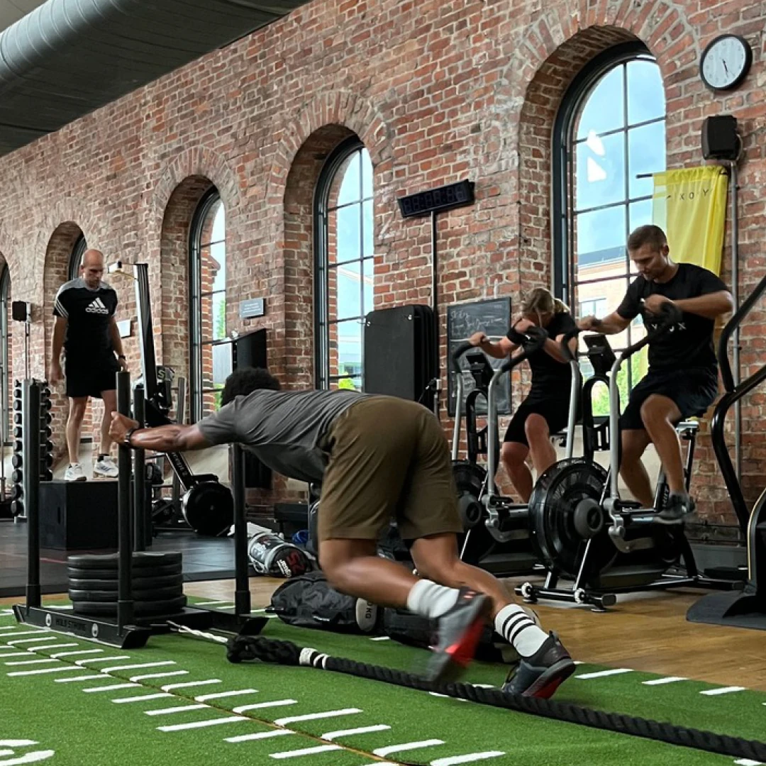 de_Gyms_HolmesPlaceKölnAmGürzenich_4