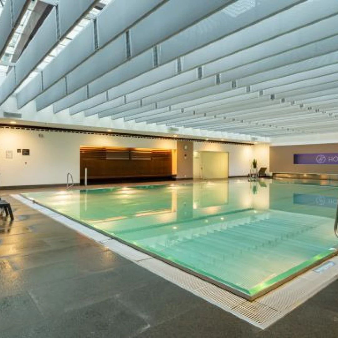 de_Gyms_HolmesPlaceKölnAmGürzenich_6
