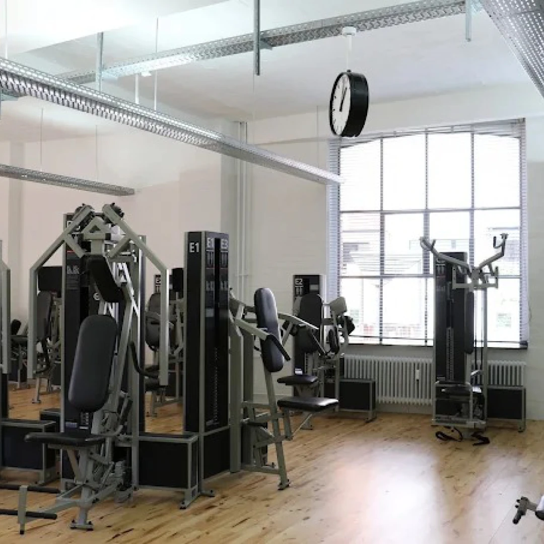de_Gyms_KieserTrainingKölnNeustadtNord_2