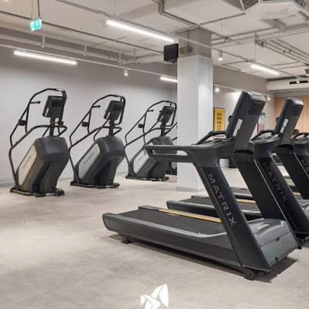 de_Gyms_McFitKölnBayenthal_5