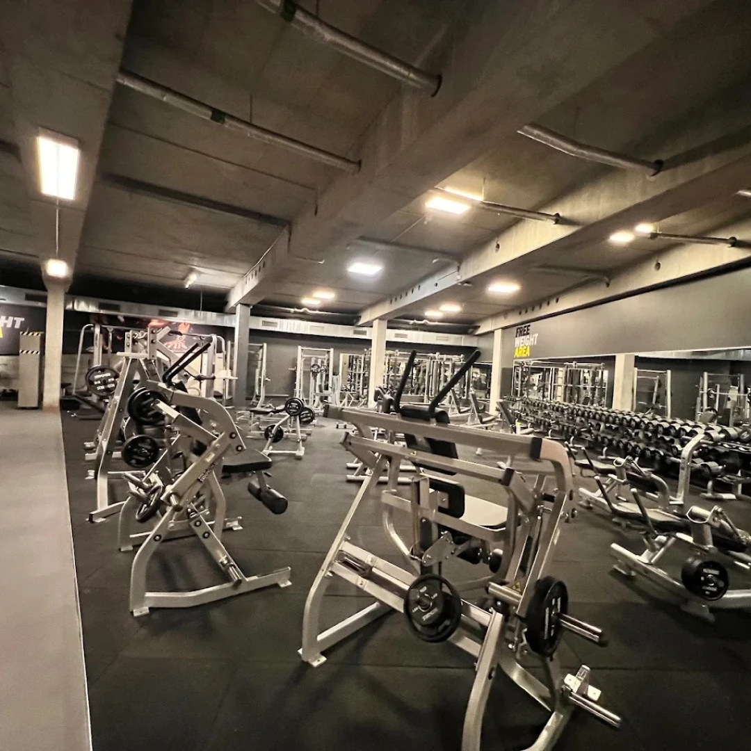 de_Gyms_AllInclusiveFitnessMünchenBergAmLaim_0