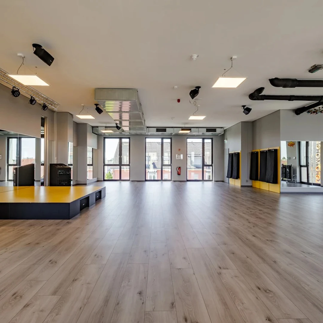 de_Gyms_AllInclusiveFitnessMünchenTrudering_1
