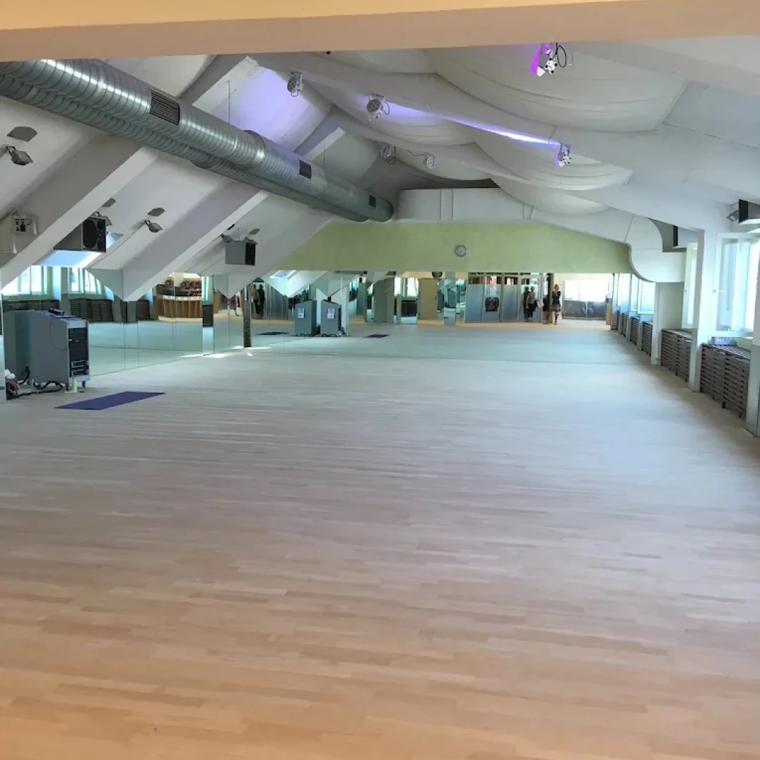 de_Gyms_BodyUpDivaOstbahnhof_1