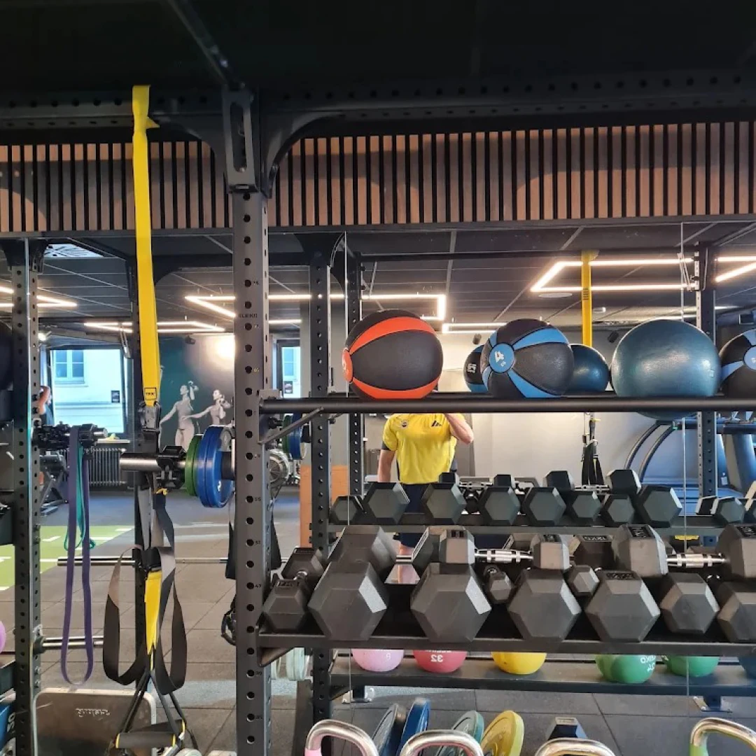 de_Gyms_EvoFitnessMünchenGlockenbach_2