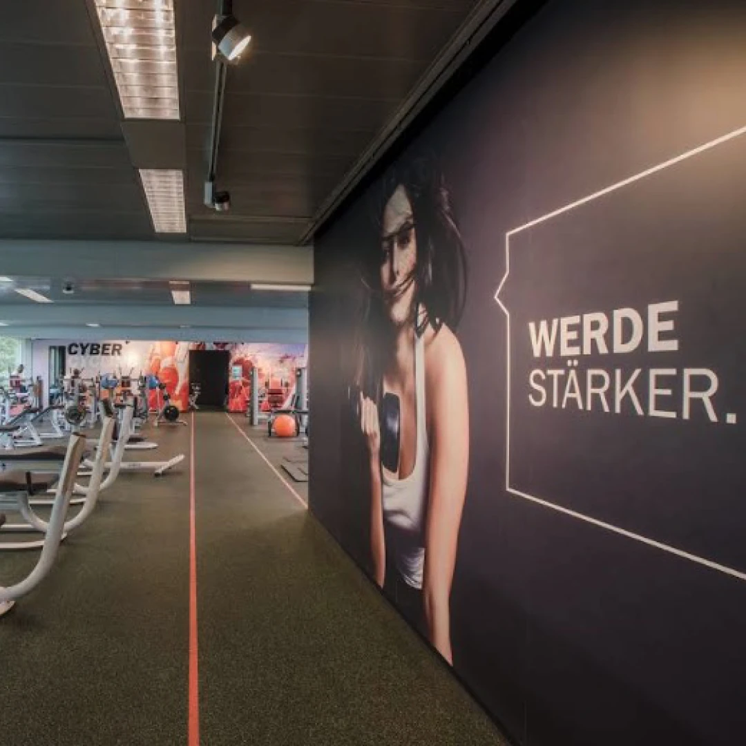 de_Gyms_FitStarFitnessstudioMünchenNeuhausen_2