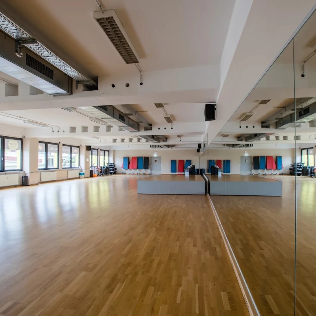 de_Gyms_FitStarFitnessstudioMünchenSendling_5